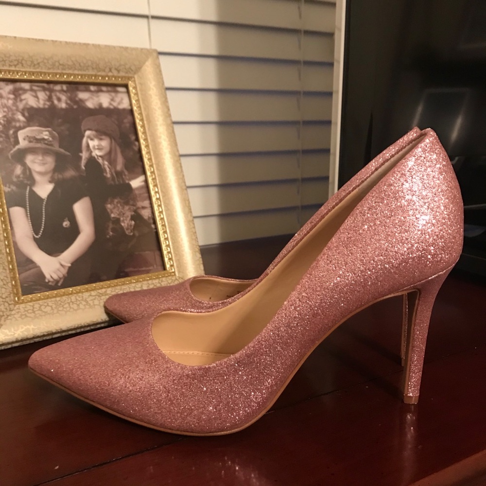 NWOT Vince Camino Sevilla Glitter Heels Sz. 7 @